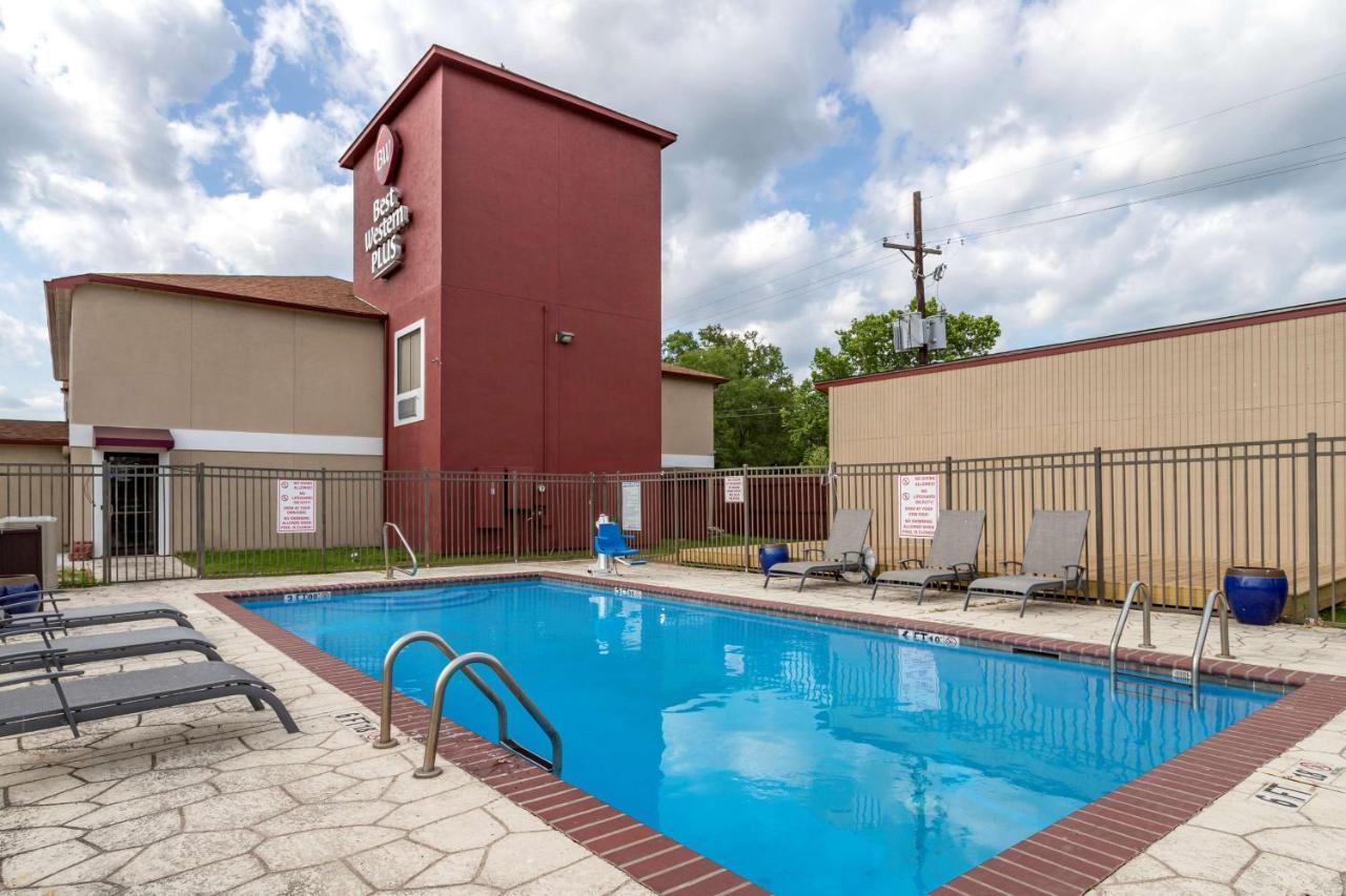 Best Western Plus Orange County Vidor Exterior photo